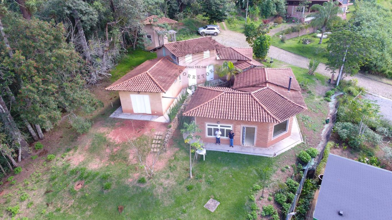 Fazenda à venda com 4 quartos, 1120m² - Foto 2