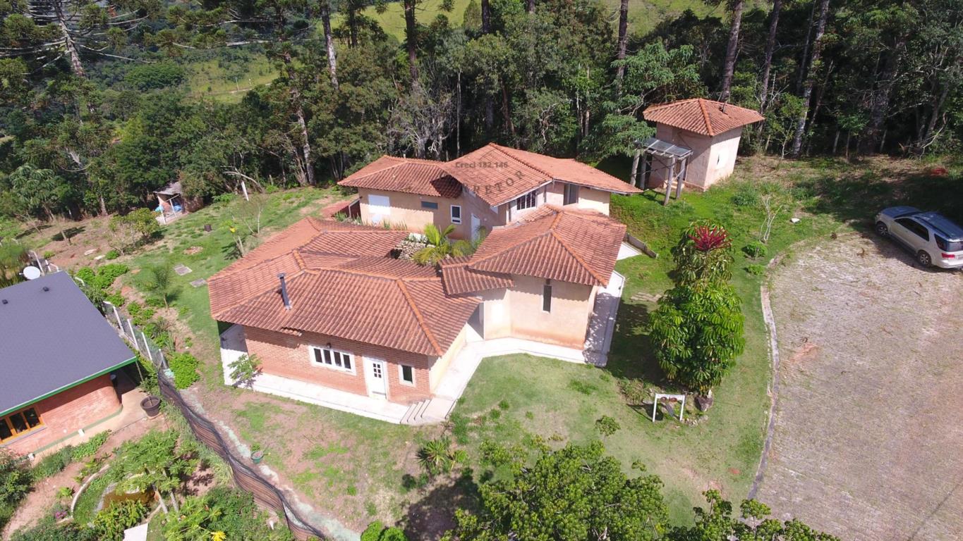 Fazenda à venda com 4 quartos, 1120m² - Foto 1