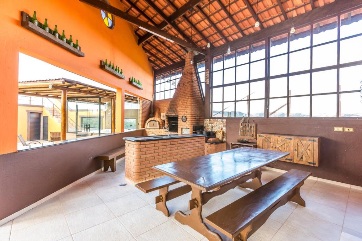 Fazenda à venda com 6 quartos, 1500m² - Foto 24