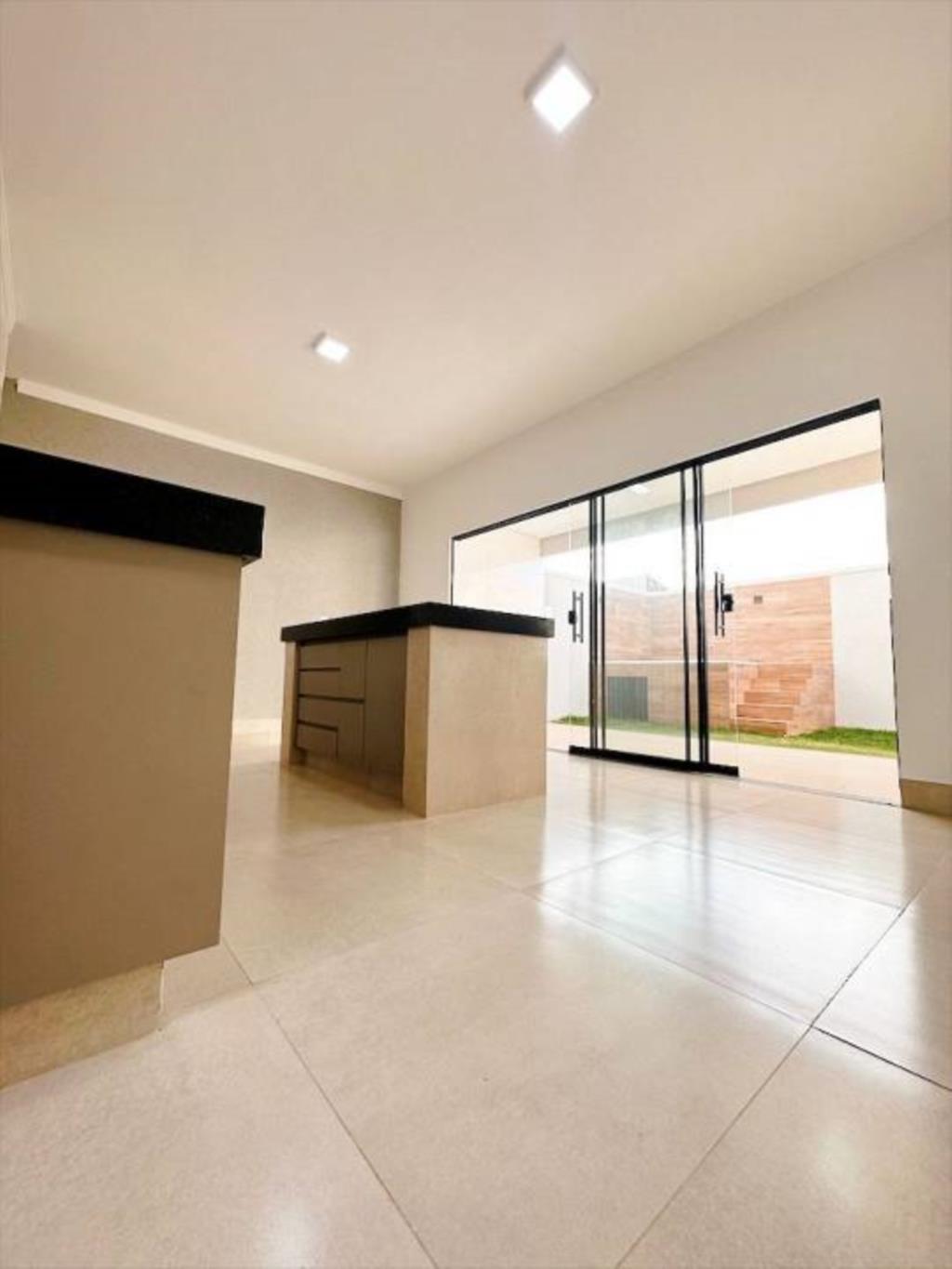 Casa à venda com 3 quartos, 180m² - Foto 3