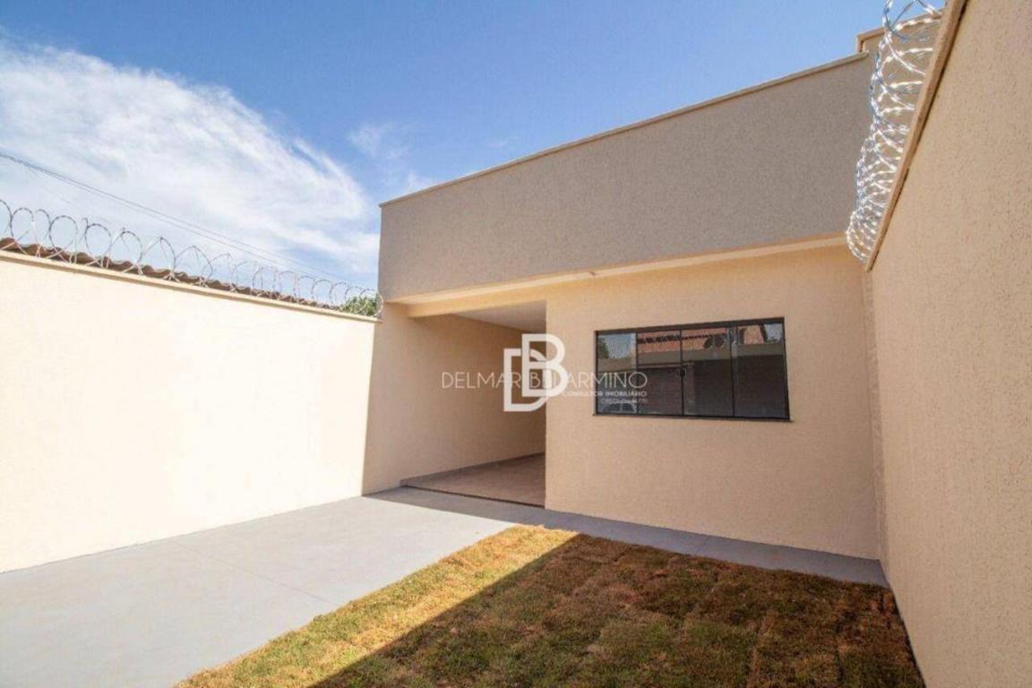 Casa à venda com 3 quartos, 195m² - Foto 1