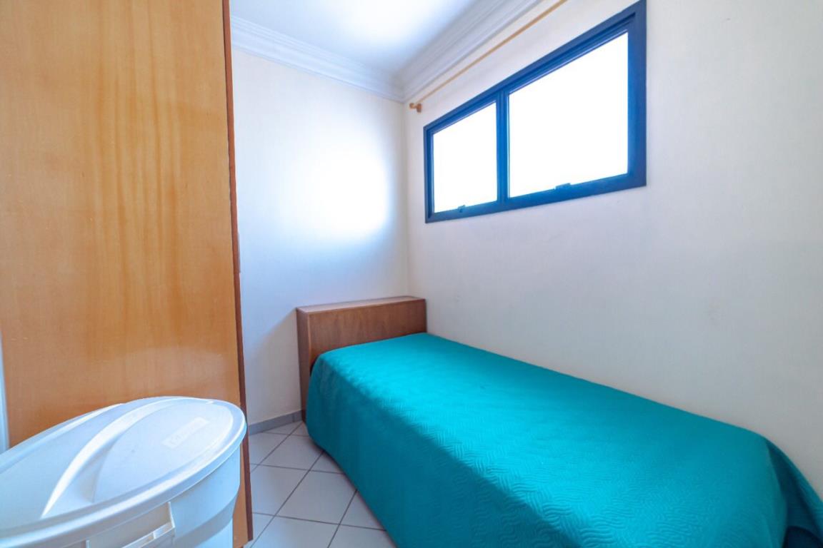 Apartamento à venda com 4 quartos, 226m² - Foto 9