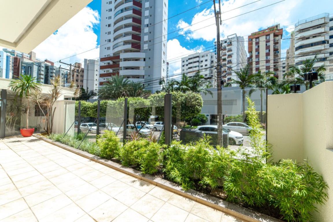 Apartamento à venda com 4 quartos, 226m² - Foto 17