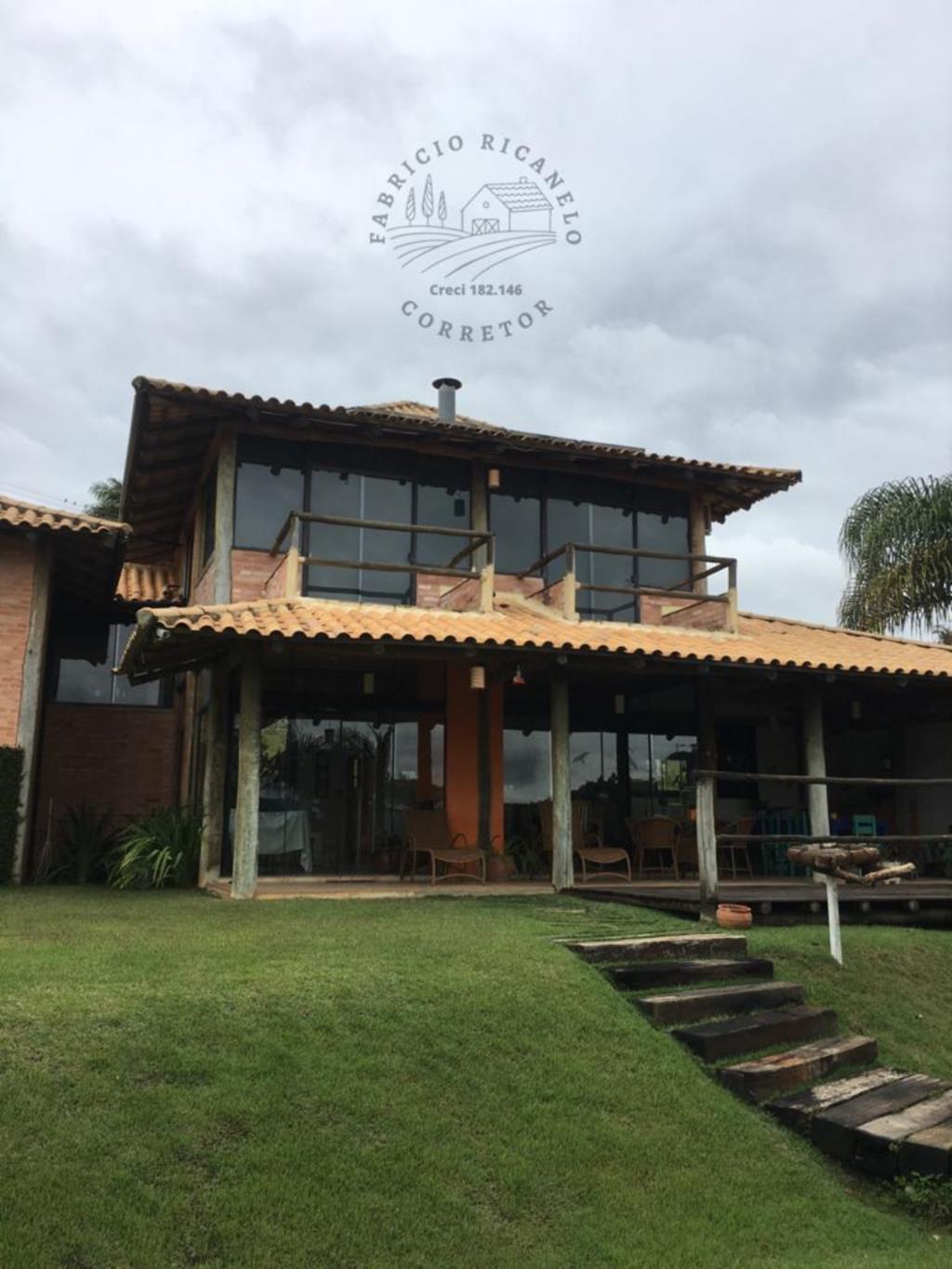 Fazenda à venda com 3 quartos, 928m² - Foto 2