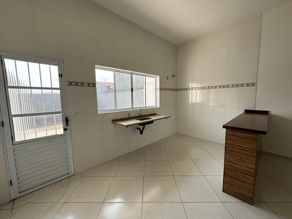 Casa à venda com 2 quartos, 125m² - Foto 8