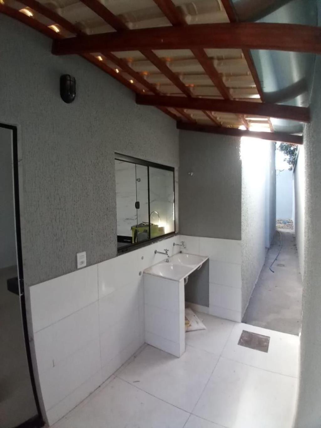 Casa à venda com 3 quartos, 180m² - Foto 4