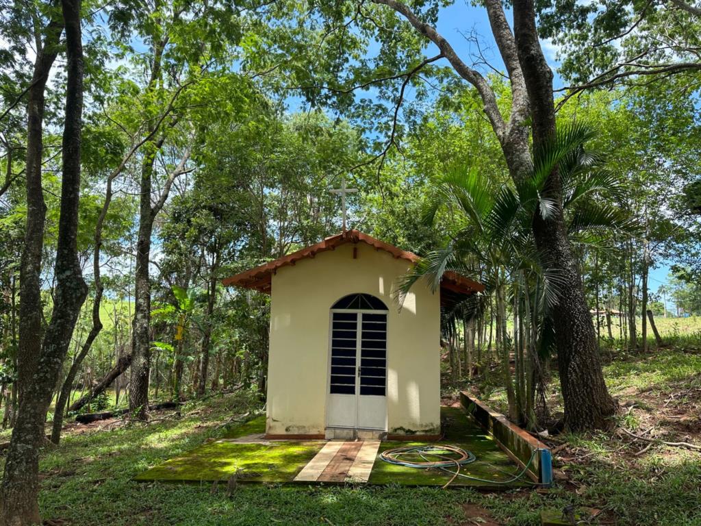 Fazenda à venda com 5 quartos, 67200m² - Foto 1