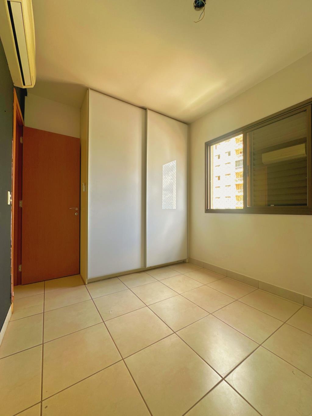 Apartamento à venda com 3 quartos, 136m² - Foto 18