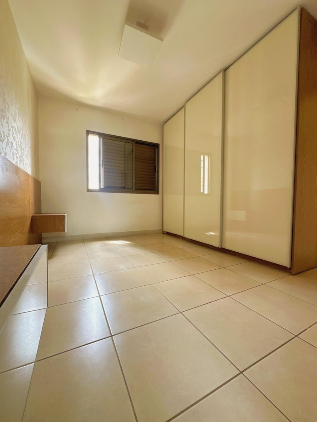 Apartamento à venda com 3 quartos, 136m² - Foto 19