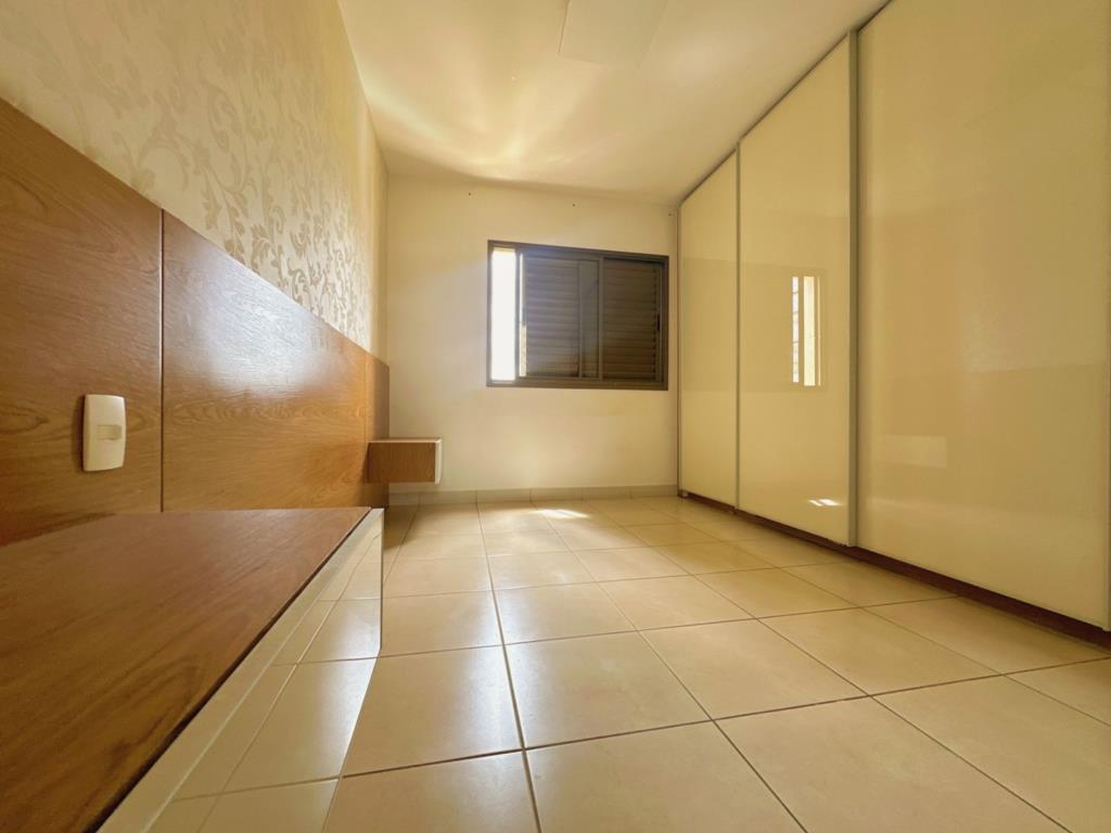 Apartamento à venda com 3 quartos, 136m² - Foto 13