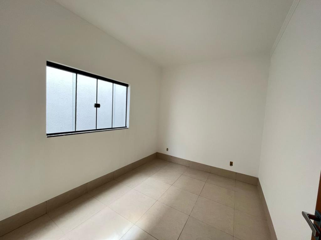 Casa à venda com 2 quartos, 200m² - Foto 8