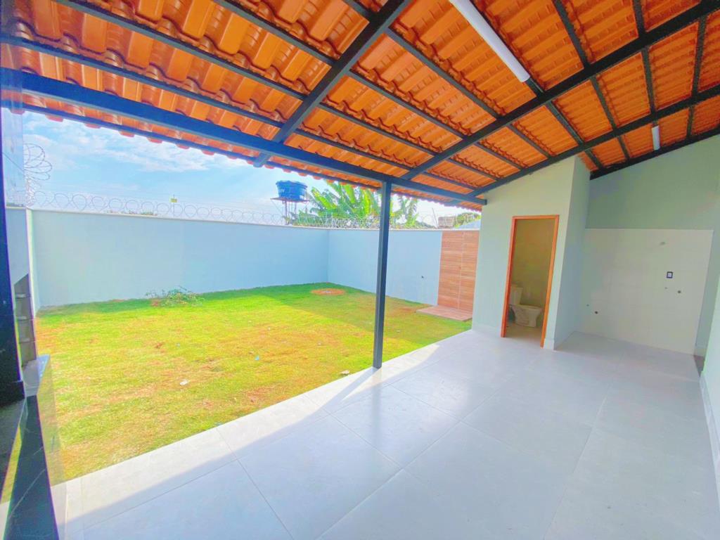 Casa à venda com 3 quartos, 254m² - Foto 3