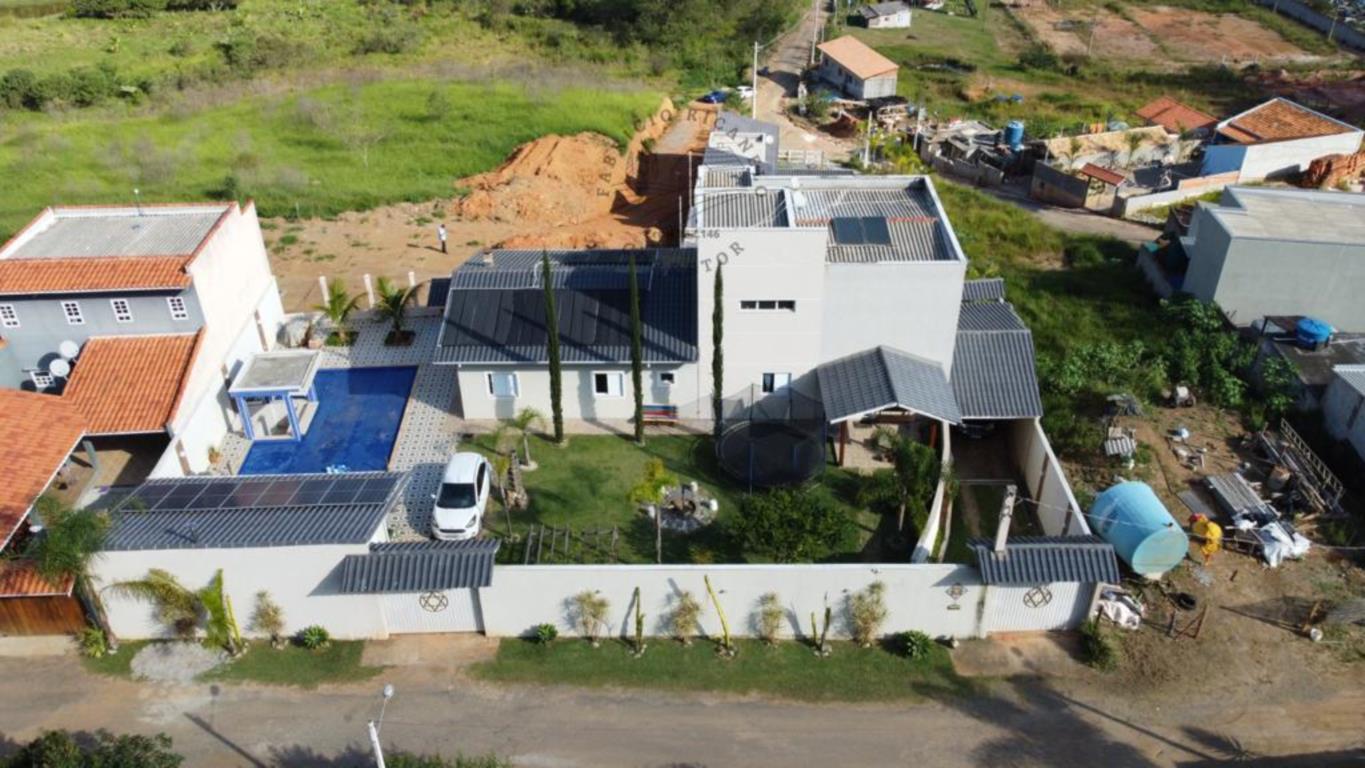 Chácara à venda com 7 quartos, 1726m² - Foto 2
