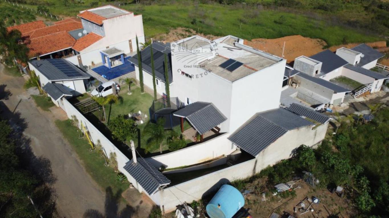 Chácara à venda com 7 quartos, 1726m² - Foto 1