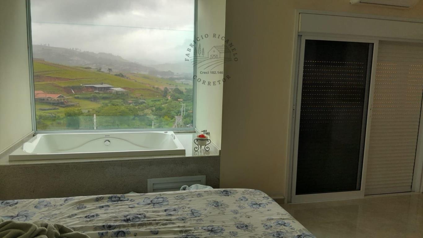 Chácara à venda com 7 quartos, 1726m² - Foto 14