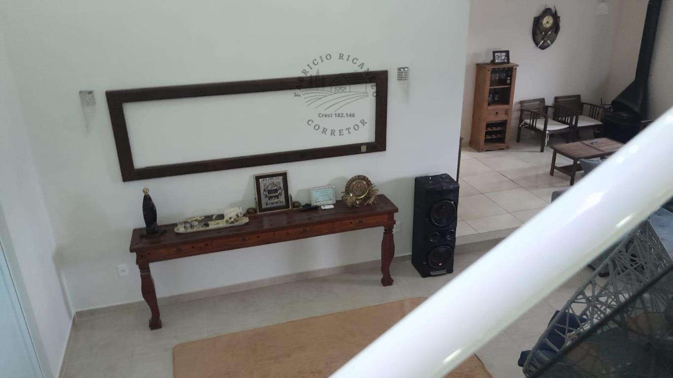 Chácara à venda com 7 quartos, 1726m² - Foto 13