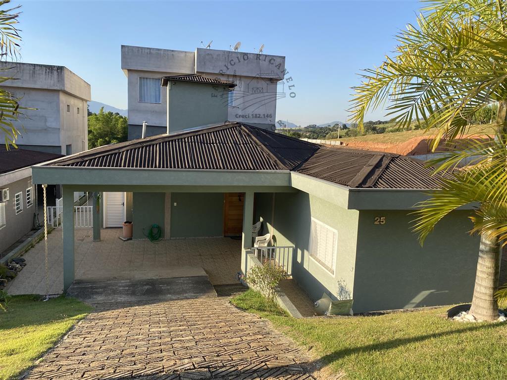 Casa à venda com 4 quartos, 1250m² - Foto 1