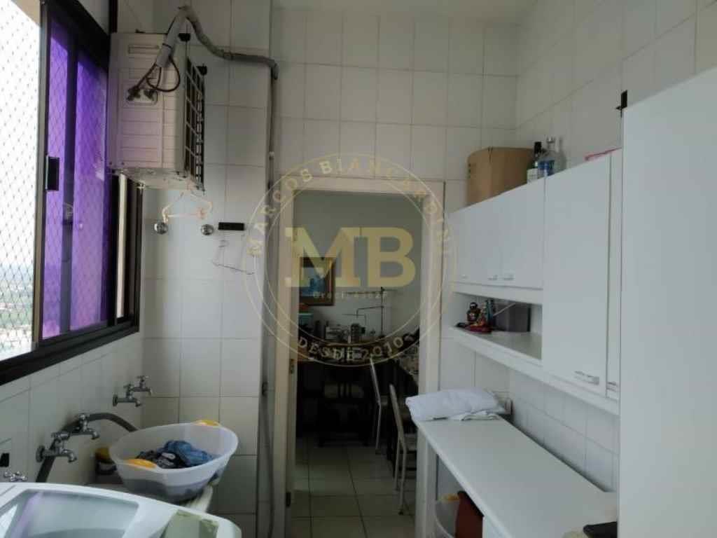 Apartamento à venda com 5 quartos, 340m² - Foto 13