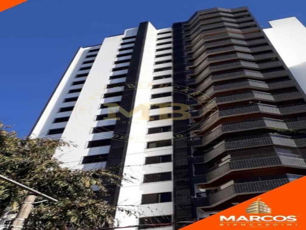 Apartamento à venda com 4 quartos, 234m² - Foto 1