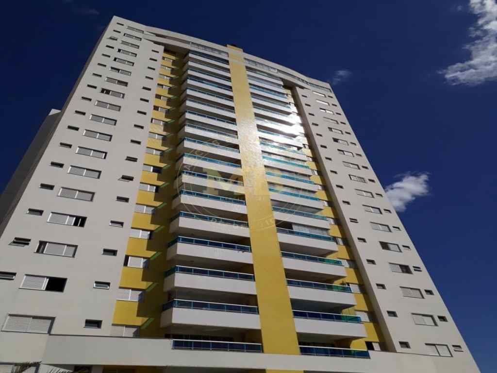 Apartamento à venda com 3 quartos, 140m² - Foto 1