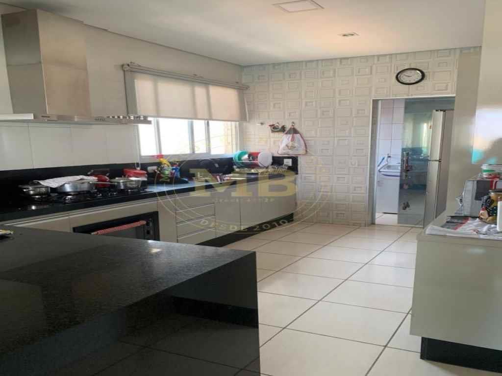 Apartamento à venda com 3 quartos, 140m² - Foto 8