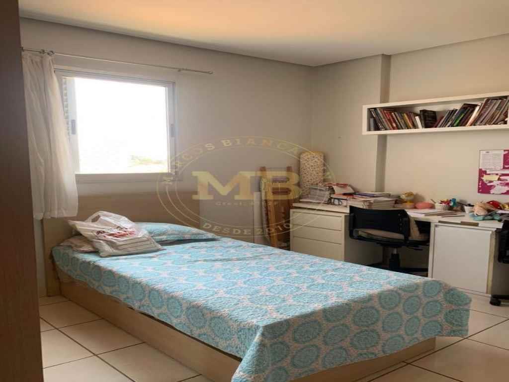 Apartamento à venda com 3 quartos, 140m² - Foto 10