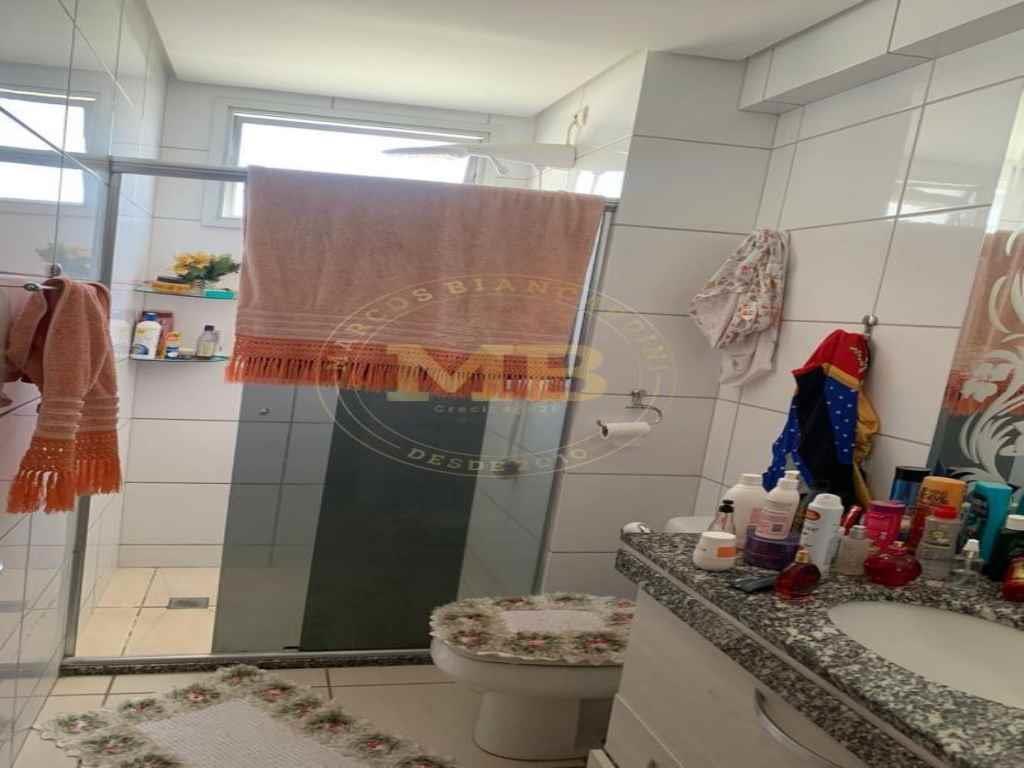 Apartamento à venda com 3 quartos, 140m² - Foto 11