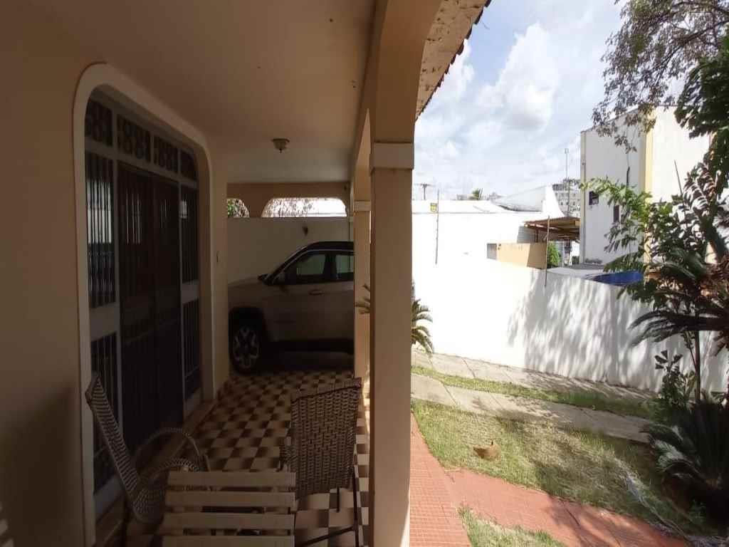 Casa à venda com 3 quartos, 1088m² - Foto 5