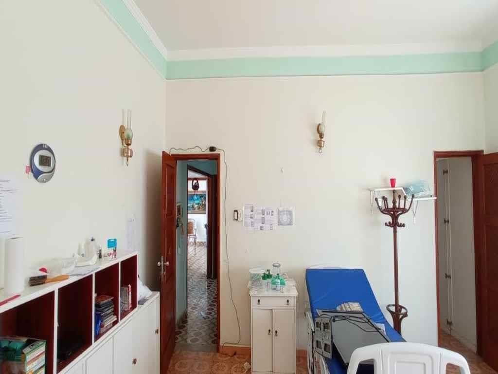 Casa à venda com 3 quartos, 1088m² - Foto 19