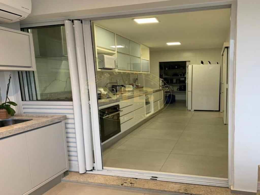 Apartamento à venda com 3 quartos, 144m² - Foto 17