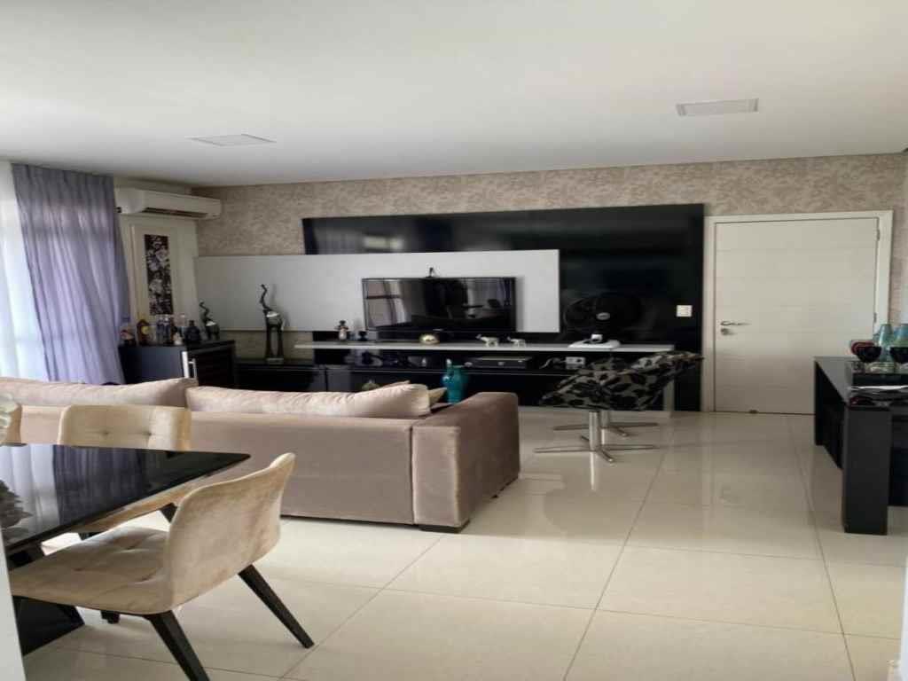 Apartamento à venda com 3 quartos, 147m² - Foto 3