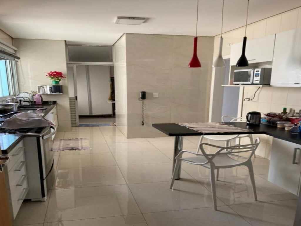 Apartamento à venda com 3 quartos, 147m² - Foto 4