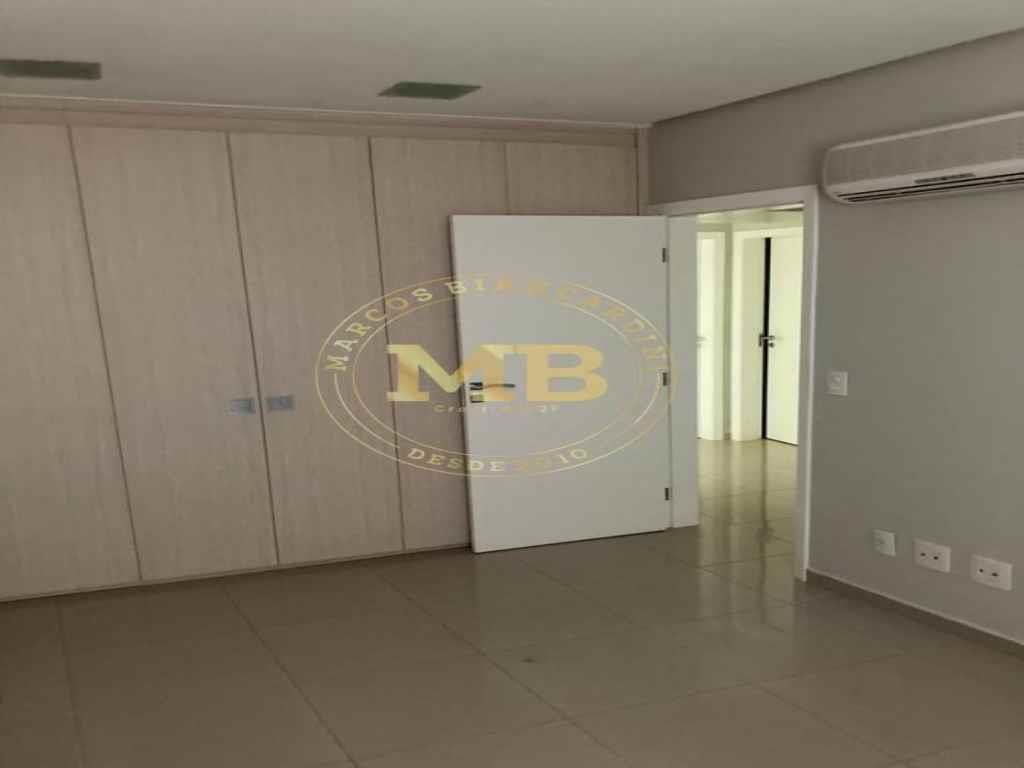 Apartamento à venda com 4 quartos, 260m² - Foto 4