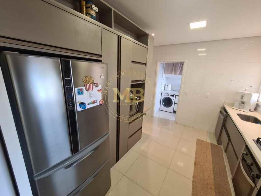 Apartamento à venda com 3 quartos, 147m² - Foto 21