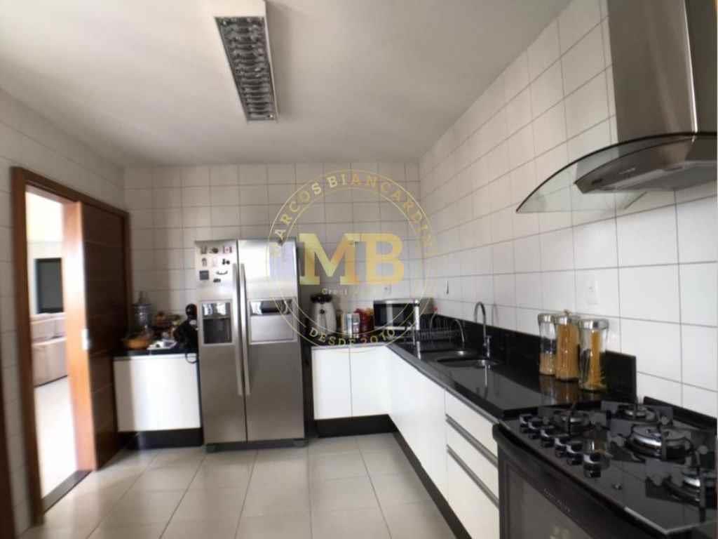 Apartamento à venda com 3 quartos, 215m² - Foto 14