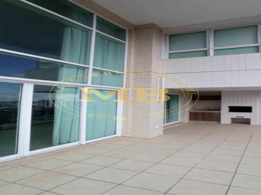 Apartamento à venda com 4 quartos, 223m² - Foto 4