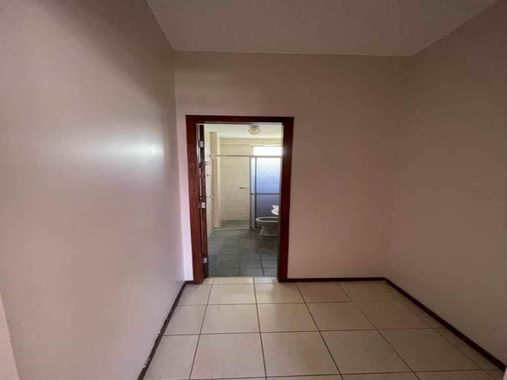 Apartamento à venda com 3 quartos, 95m² - Foto 15