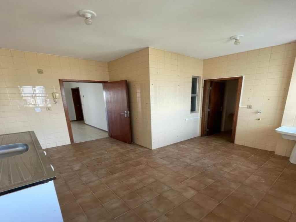 Apartamento à venda com 3 quartos, 95m² - Foto 18